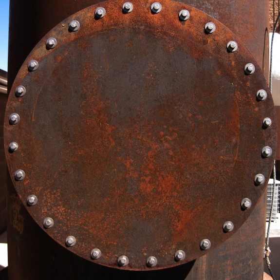 Bolted rusty circle